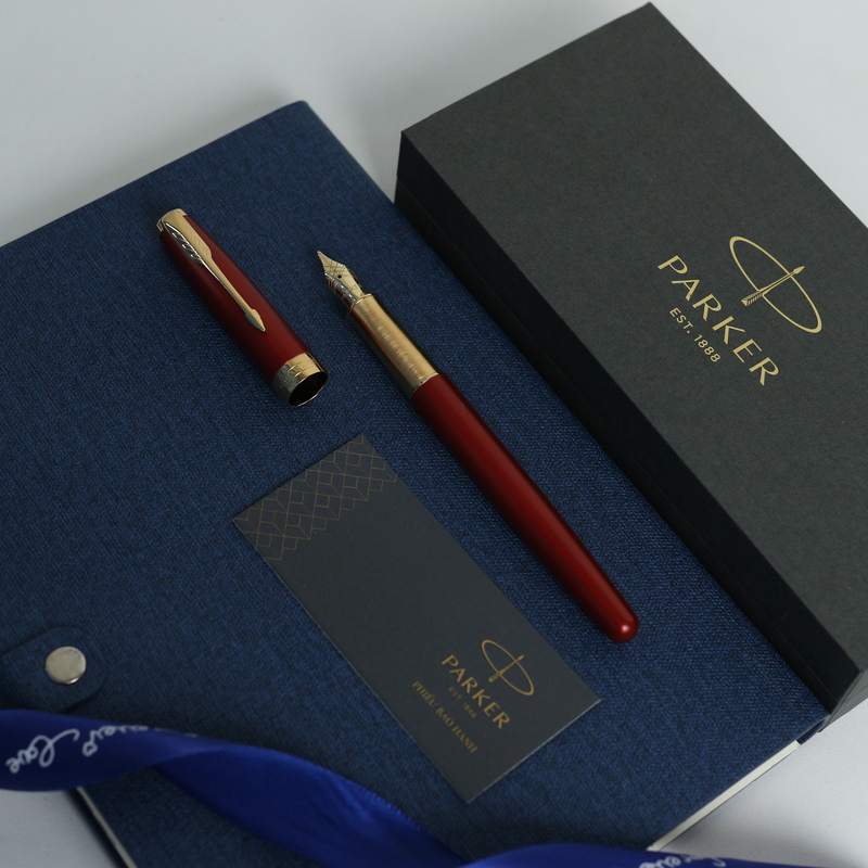 Bút Máy Parker Sonnet Red GT 18K TB-1950773