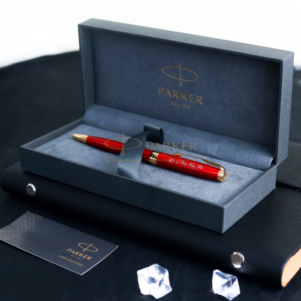 Mẫu bút bi Parker Sonnet Đ-Red GT TB-1950777 màu đỏ, phù hợp với sếp nữ quyền lực