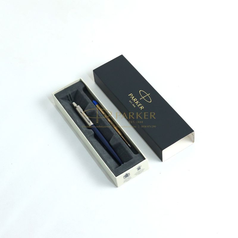 Parker và Waterman: So sánh chi tiết hai thương hiệu bút ký cao cấp - Butparker.com.vn