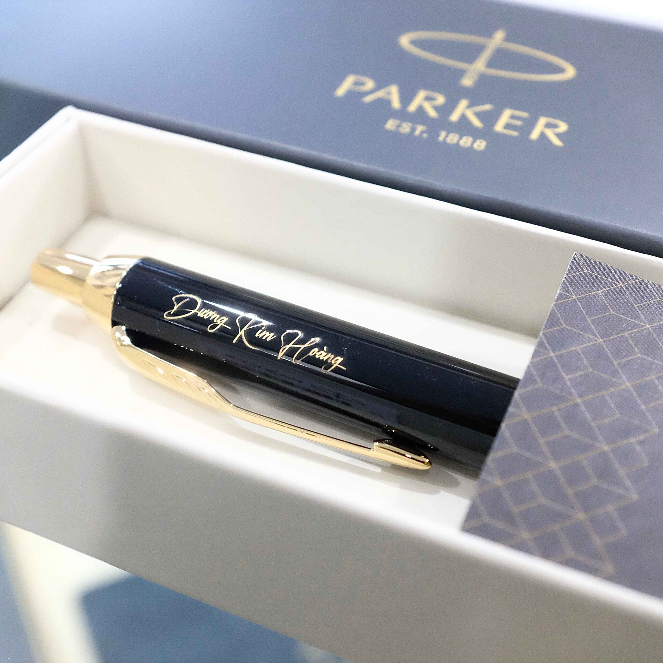 Butparker.com.vn chuyên phân phối bút Parker IM chính hãng, giá ưu đãi, khắc laser theo yêu cầu