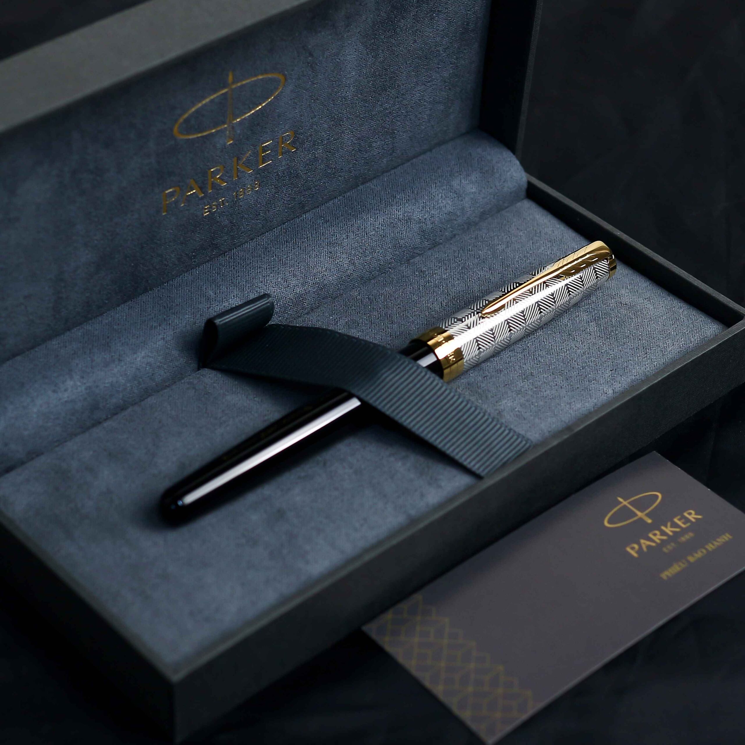 Parker Sonnet là dòng bút ký cao cấp để tặng đối tác, lãnh đạo, doanh nhân