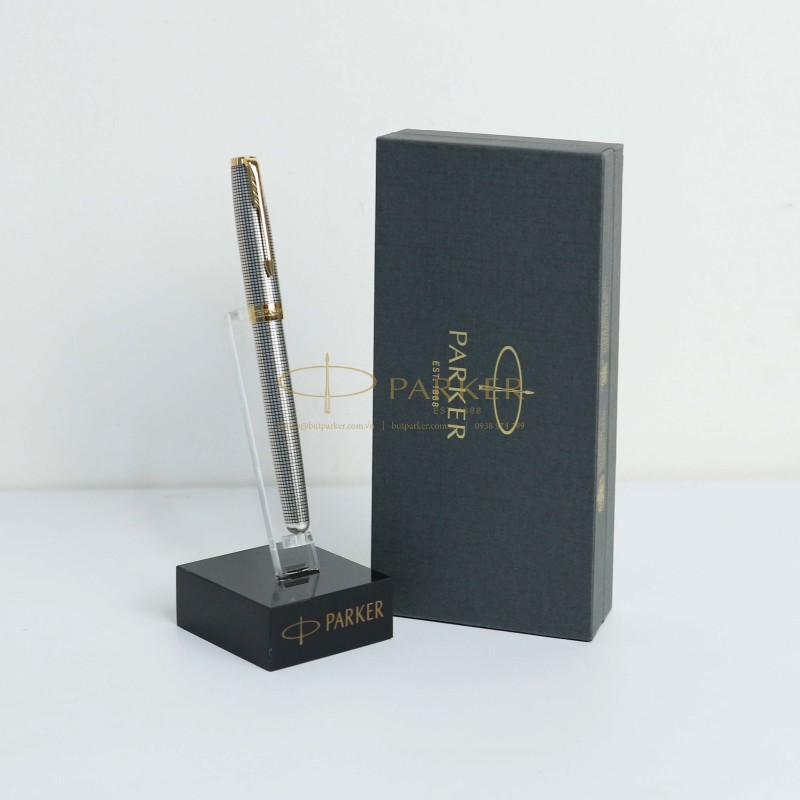 Giá bút ký Parker chính hãng dao động từ 500.000đ đến hơn 10.000.000đ tùy phiên bản Giá bút ký Parker chính hãng dao động từ 500.000đ đến hơn 10.000.000đ tùy phiên bản
