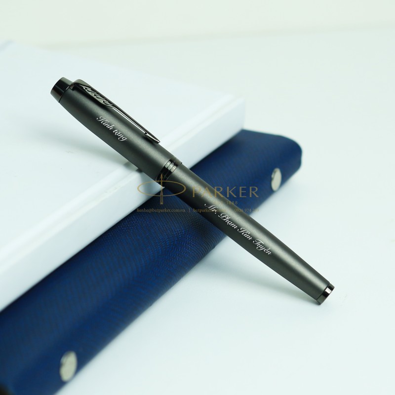 Butparker.com.vn chuyên cung cấp bút Parker khắc chữ, khắc tên theo yêu cầu