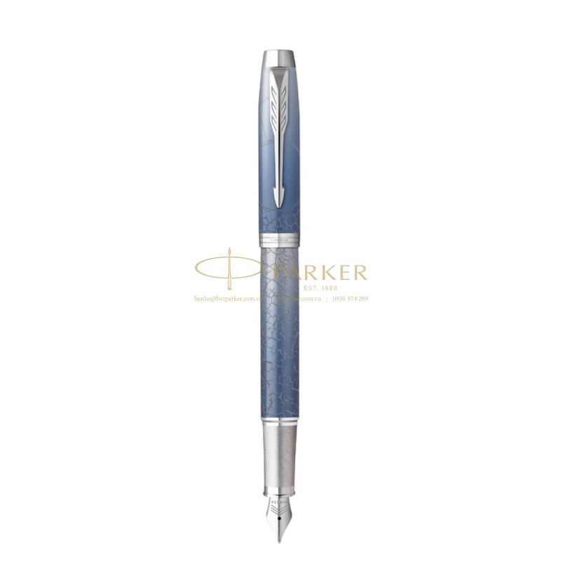 Bút máy hãng Parker IM có phần thân ngoài được phủ lớp sơn mài cao cấp