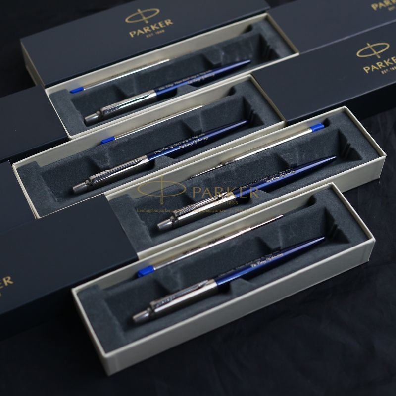 Top 10+ mẫu bút ký quà tặng khách hàng độc đáo và ấn tượng - Butparker.com.vn 