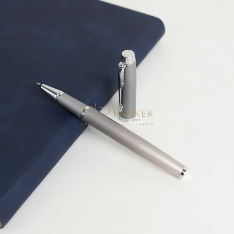 Top 10+ mẫu bút ký quà tặng khách hàng độc đáo và ấn tượng - Butparker.com.vn 