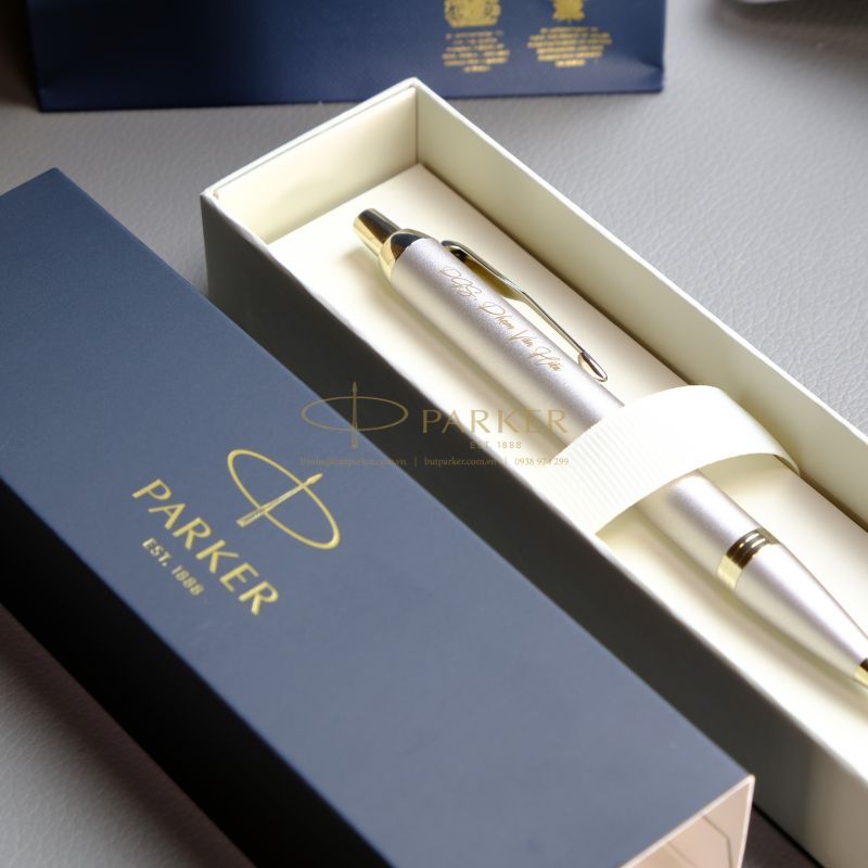 Gợi ý 10+ mẫu bút ký tặng học sinh, sinh viên phù hợp và ý nghĩa - Butparker.com.vn 